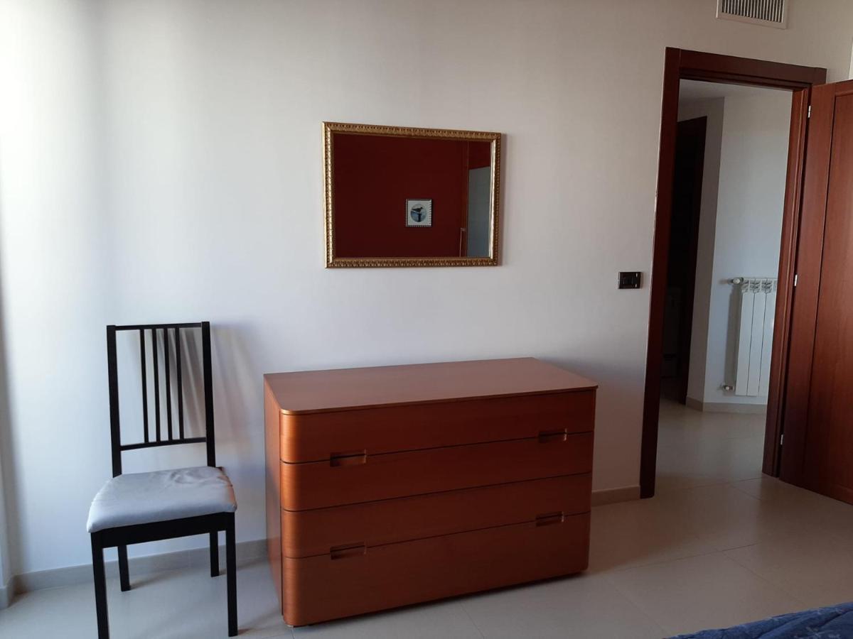 La Casa Dei Due Mari - Large Apartment With Parking Таранто Екстер'єр фото