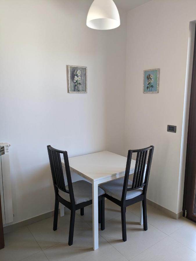 La Casa Dei Due Mari - Large Apartment With Parking Таранто Екстер'єр фото